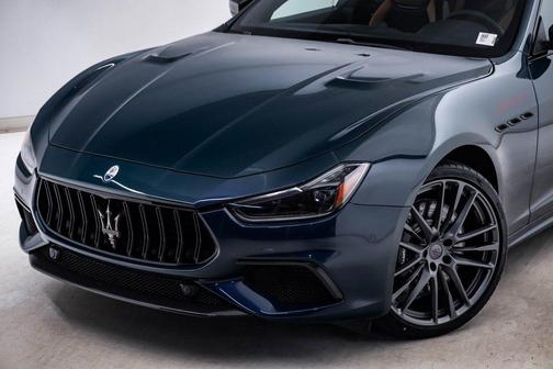 2024 Maserati Ghibli Trofeo