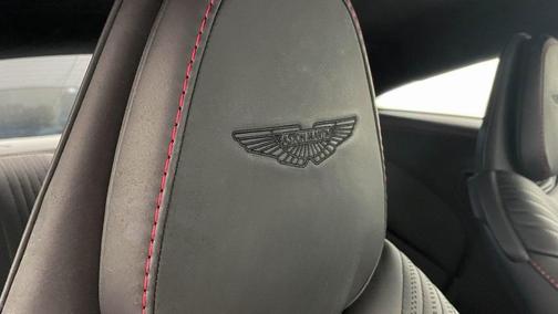 Photo 4 of 24 of 2018 Aston Martin DB11 V12