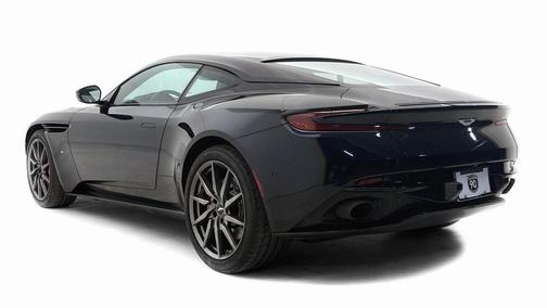 Photo 2 of 24 of 2018 Aston Martin DB11 V12