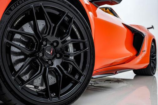 Sebring Orange Tintcoat 2025 Chevrolet Corvette Z06