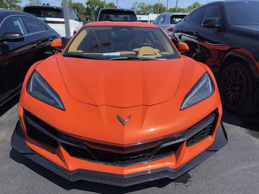 Sebring Orange Tintcoat 2025 Chevrolet Corvette Z06