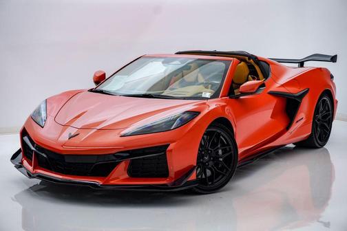 Sebring Orange Tintcoat 2025 Chevrolet Corvette Z06