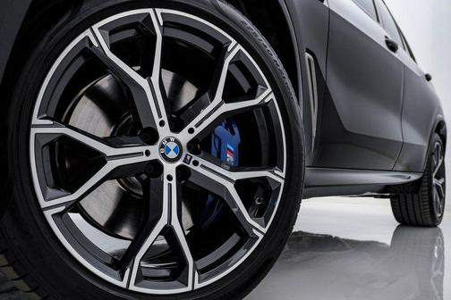 2020 BMW X5 M50i