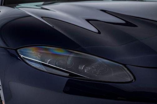 Mariana Blue 2019 Aston Martin Vantage Coupe