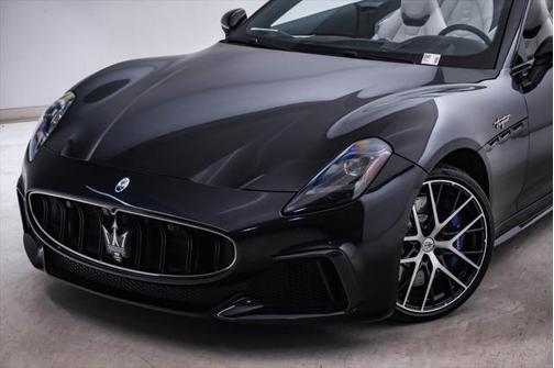 2024 Maserati GranCabrio Trofeo
