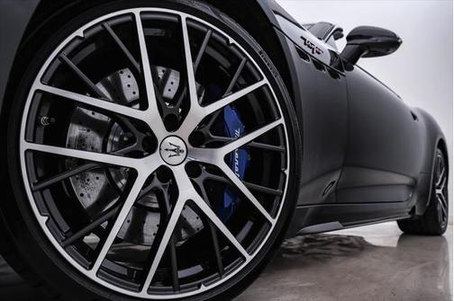 2024 Maserati GranCabrio Trofeo