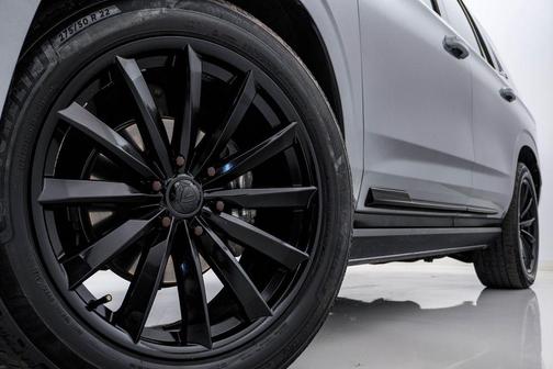 Argent Silver Metallic 2023 Cadillac Escalade Sport