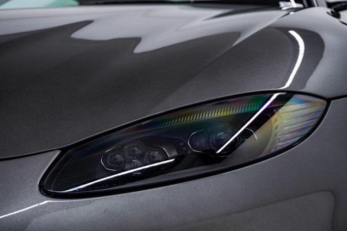 2019 Aston Martin Vantage Base