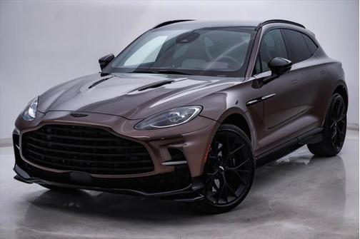 2025 Aston Martin DBX 707
