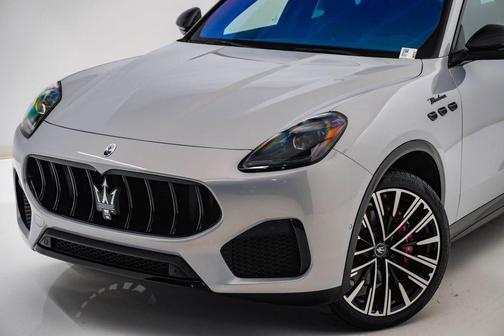 Bianco Astro 2025 Maserati Grecale Modena