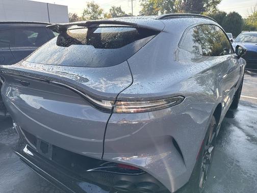 2023 Aston Martin DBX 707
