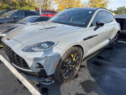 2023 Aston Martin DBX 707