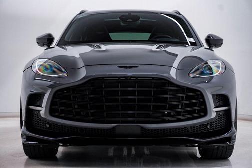 2023 Aston Martin DBX 707