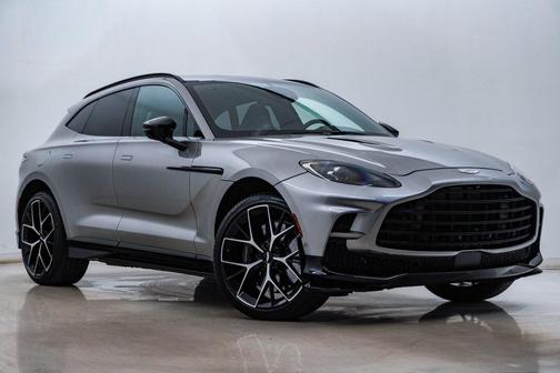 2025 Aston Martin DBX 707