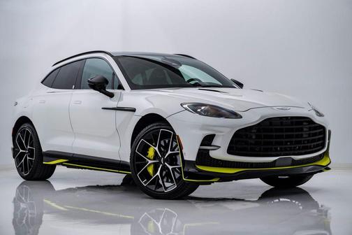 Q Neutron White 2025 Aston Martin DBX 707