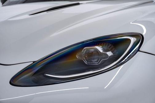 Q Neutron White 2025 Aston Martin DBX 707