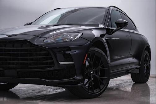 2025 Aston Martin DBX 707