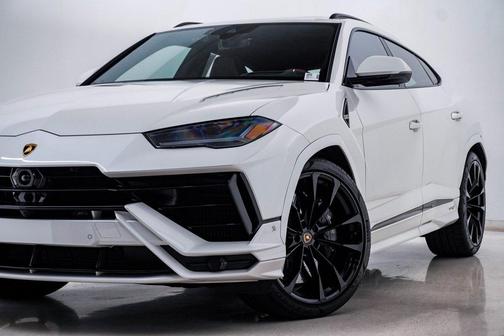 2024 Lamborghini Urus S