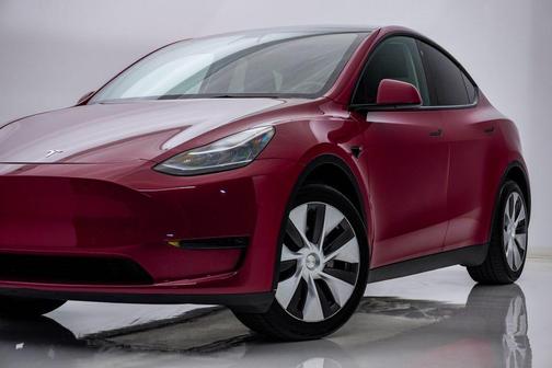 Red Multi-Coat 2022 Tesla Model Y Long Range