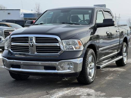 2017 RAM 1500 SLT