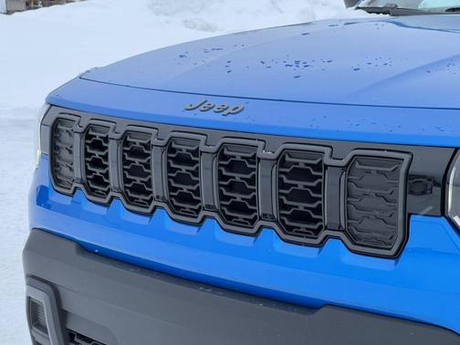 2026 Jeep Cherokee LAREDO/LIMITED