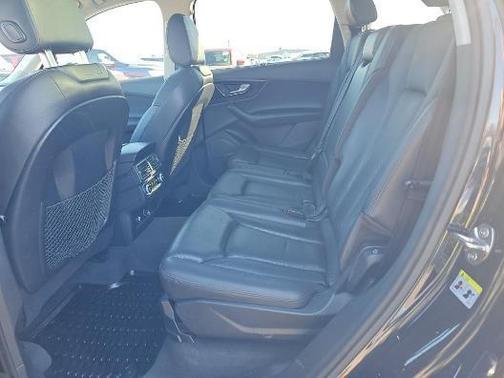 Ink Blue Metallic 2018 Audi Q7 3.0T Prestige