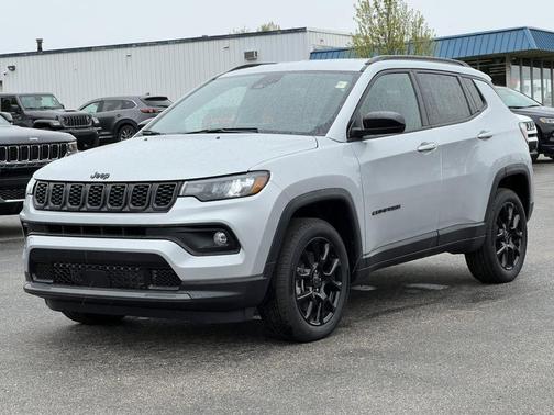Silver Zynith 2026 Jeep Compass Latitude