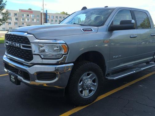 Billet Silver Metallic Clearcoat 2022 RAM 2500 Big Horn