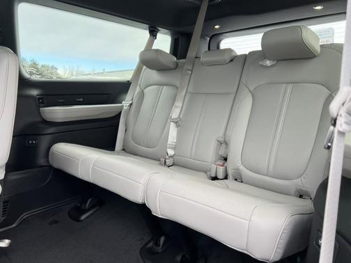 2026 Jeep Grand Wagoneer L Base