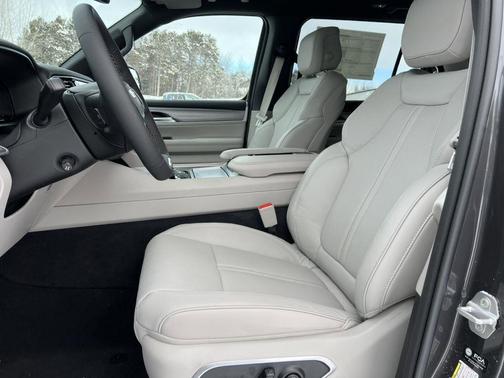 2026 Jeep Grand Wagoneer L Base