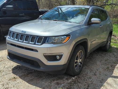 Billet Silver Metallic Clearcoat 2018 Jeep Compass Latitude