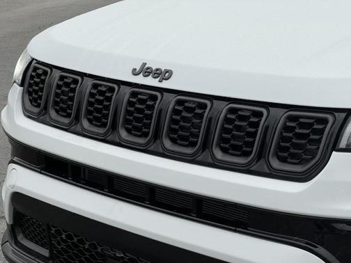 Bright White Clearcoat 2026 Jeep Compass Limited Altitude