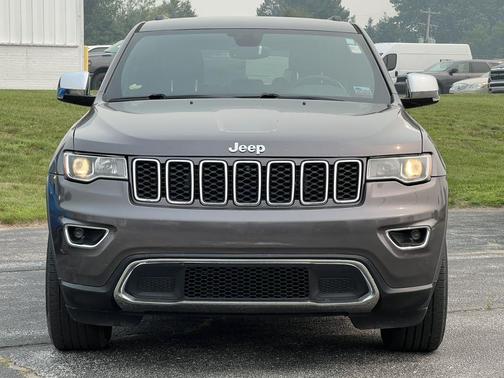 Granite Crystal Clearcoat Metallic 2017 Jeep Grand Cherokee Limited