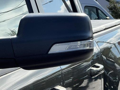 Olive Green Pearlcoat 2021 RAM 1500 Big Horn