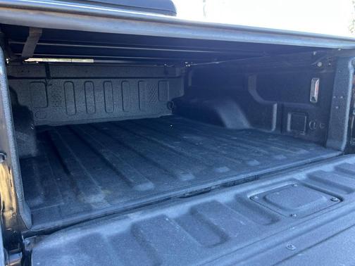 Black Clearcoat 2022 Jeep Gladiator Sport