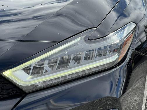 Super Black 2021 Nissan Maxima SV