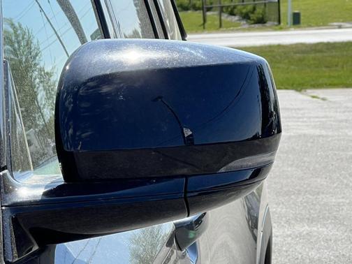 Metallic 2024 Jeep Grand Cherokee Laredo