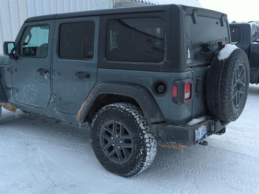 2024 Jeep Wrangler Sport