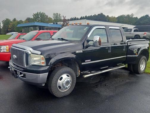 Black 2007 Ford F-350 XL