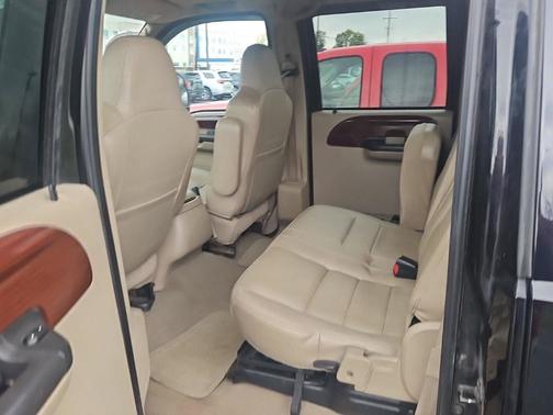 Black 2007 Ford F-350 XL