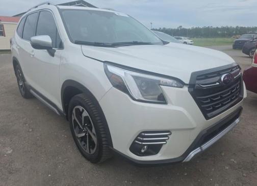 Crystal White Pearl 2023 Subaru Forester Touring