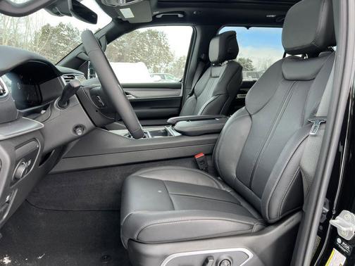 2026 Jeep Grand Wagoneer Limited Reserve