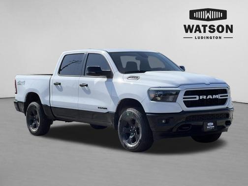 Bright White Clearcoat 2023 RAM 1500 Big Horn