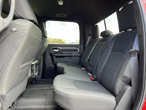 Molten Red Pearlcoat 2026 RAM 2500 Big Horn