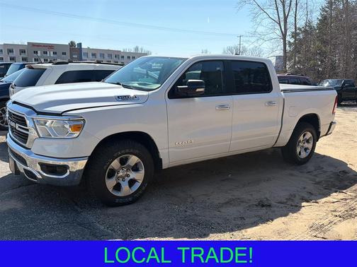 Bright White Clearcoat 2019 RAM 1500 Big Horn