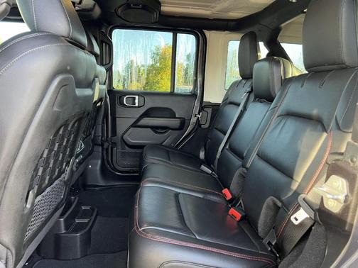 Granite Crystal Clearcoat Metallic 2021 Jeep Wrangler Unlimited Rubicon