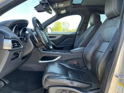 Ingot 2017 Jaguar F-PACE S