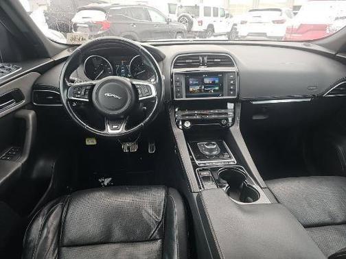 2017 Jaguar F-PACE S