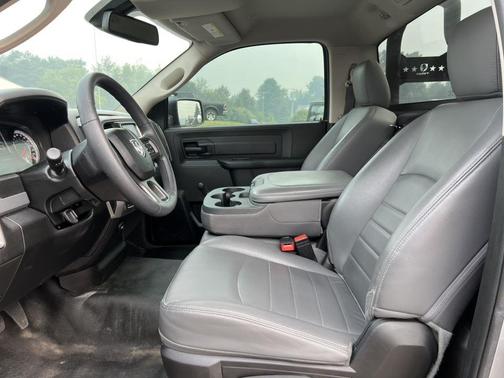 Billet Silver Metallic Clearcoat 2020 RAM 1500 Classic Tradesman