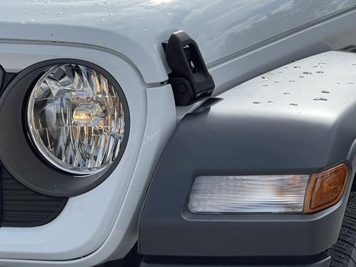 Bright White 2024 Jeep Wrangler Sport